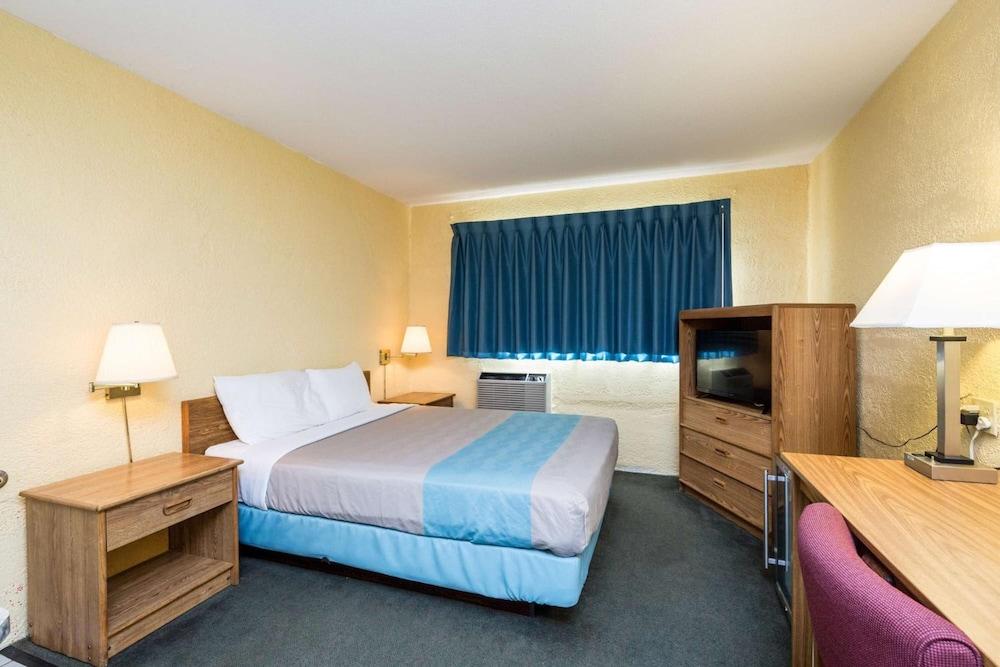 Motel 6-Cedar Rapids, Ia - Airport Exterior photo