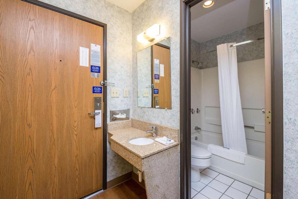 Motel 6-Cedar Rapids, Ia - Airport Exterior photo