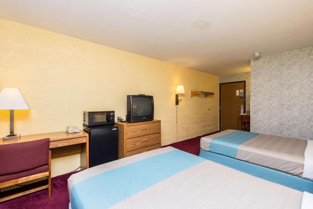 Motel 6-Cedar Rapids, Ia - Airport Exterior photo