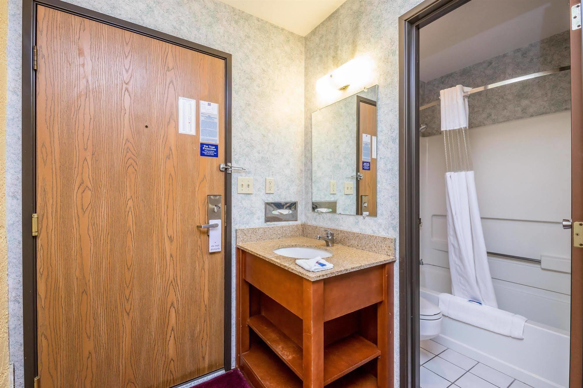 Motel 6-Cedar Rapids, Ia - Airport Exterior photo