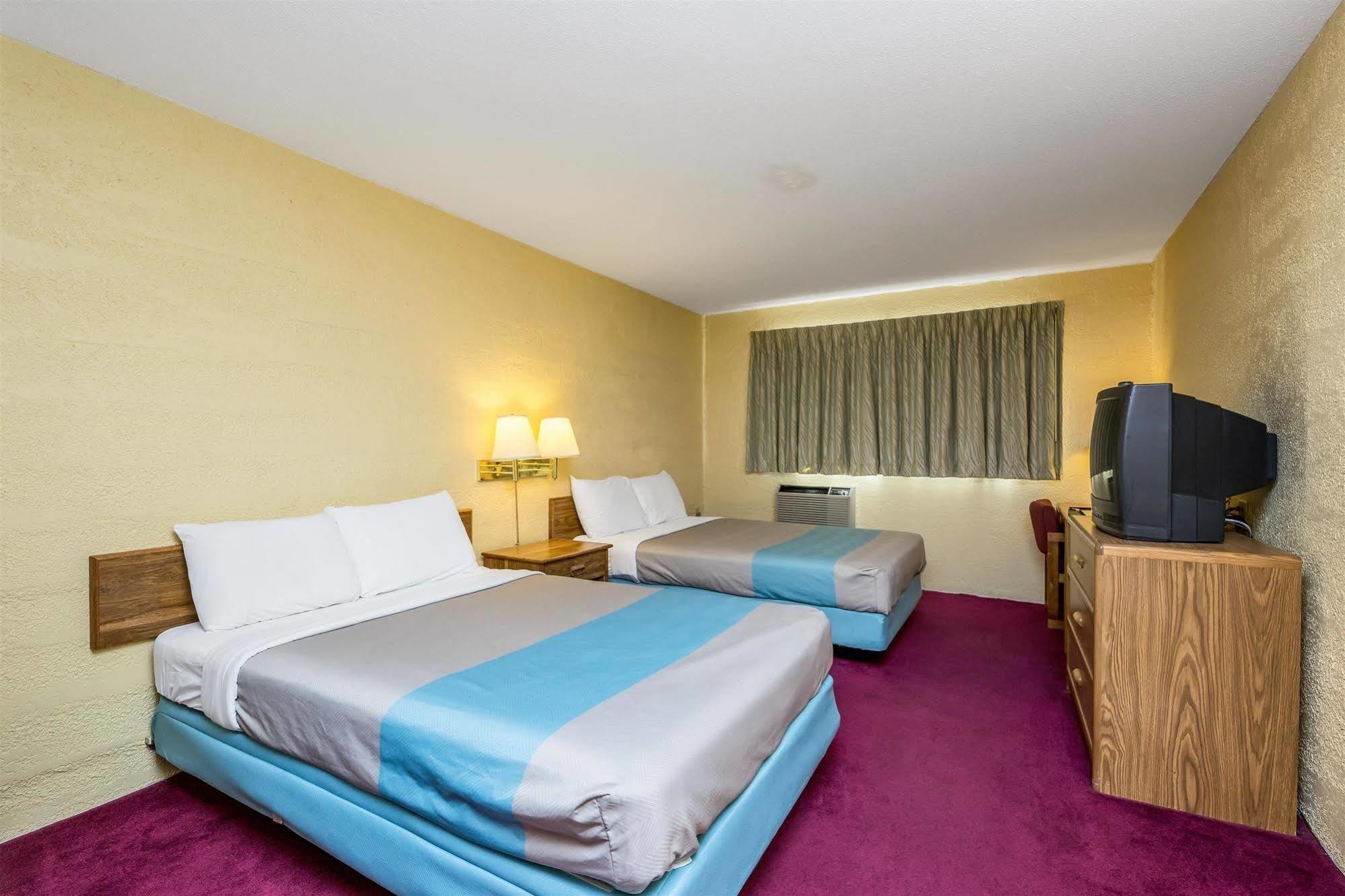 Motel 6-Cedar Rapids, Ia - Airport Exterior photo